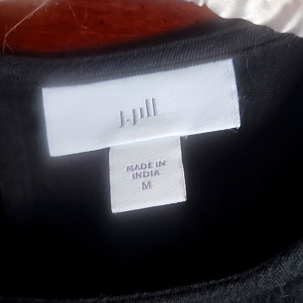 J Jill Embroidered Black Top - Picture 2 of 3